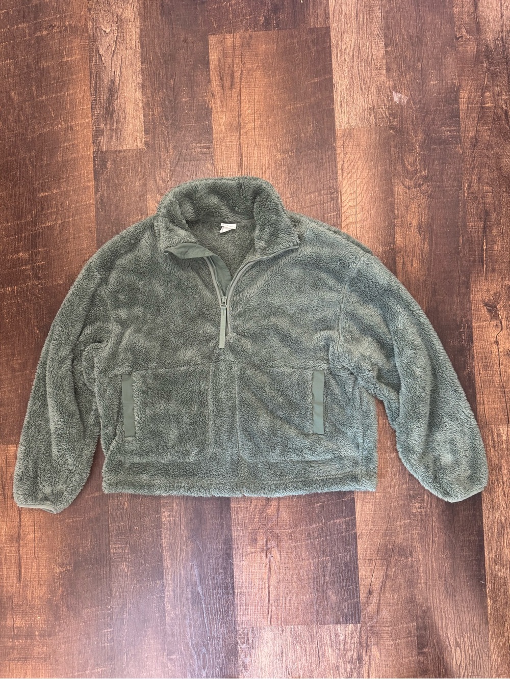 All in motion Olive Green Fuzzy Half-Zip cropped Pullover with pockets